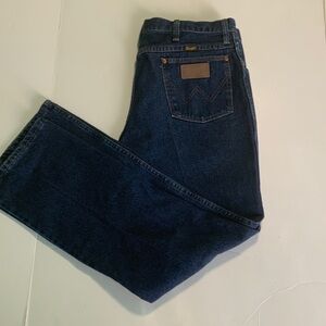 Wrangler Indigo Relaxed Jeans, 34x32, Barely Worn!